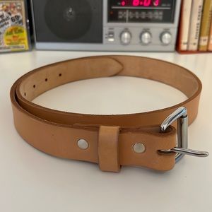 Apogee Tan beige leather belt size M/L